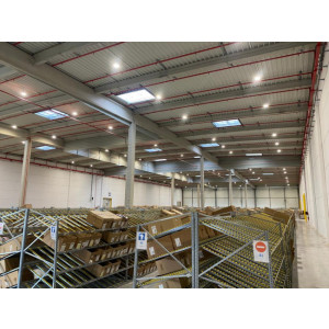 https://www.techni-contact.site/ressources/images/produits/merchandising/eclairage-led-en-location-34921223-1.jpg - Louer votre éclairage permet d\'avoir un retour sur investissement immédiat.