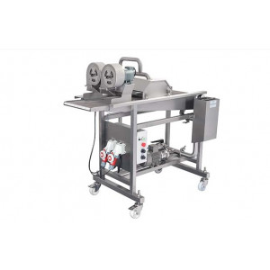 https://www.techni-contact.site/ressources/images/produits/merchandising/enrobeuse-viande-automatique-74222656-1.jpg - Capacité de production : 350 kg / heure