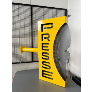 https://www.techni-contact.site/ressources/images/produits/merchandising/enseigne-presse-plume-type-drapeau-hauteur-60-ou-90-cm-avec-potence-33733534-1.jpg - Hauteur 60 ou 90 cm - Avec potence