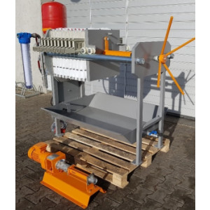 https://www.techni-contact.site/ressources/images/produits/merchandising/filtre-presse-a-chambres-pour-huiles-vegetales-capacite-de-filtration-2000-l-j-volume-de-la-cuve-40-l-11321154-1.jpg - Capacité de filtration : 2000 L/j