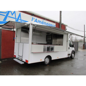 Food truck base CITROËN Jumper - Avec une cellule avec ouverture latérale