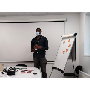 https://www.techni-contact.site/ressources/images/produits/merchandising/formation-d-amelioration-de-la-sante-de-vos-collaborateurs-64357522-1.jpg - Par groupe de 10 personnes max sur une heure voir 1,5 h