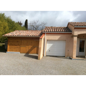 Garage annexe en bois - Surface totale  : 26 m² - Dimensions : 4,5 x 5,8 m