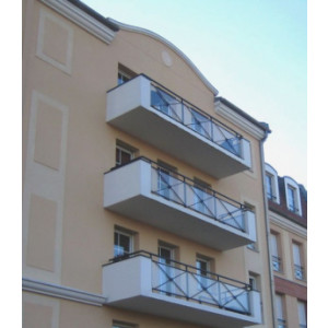 https://www.techni-contact.site/ressources/images/produits/merchandising/garde-corps-en-aluminium-avec-vitrage-21524721-1.jpg - En Aluminium/ Dimensions sur mesure