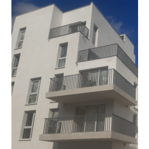 https://www.techni-contact.site/ressources/images/produits/merchandising/garde-corps-fusion-ferral-45397147-1.jpg - En Aluminium/ Dimensions sur mesure