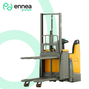 https://www.techni-contact.site/ressources/images/produits/merchandising/gerbeur-d-occasion-jungheinrich-erd-120-93332362-1.jpg - Capacité : 1200 kg - Hauteur : 2010 mm - Année : 2020