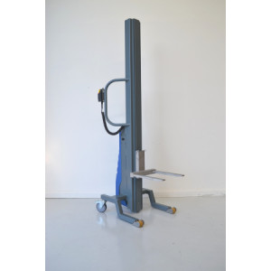 https://www.techni-contact.site/ressources/images/produits/merchandising/gerbeur-ergonomique-semi-electrique-77119161-1.jpg - Capacité de charge : de 80 à 500kg