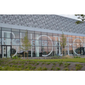 https://www.techni-contact.site/ressources/images/produits/merchandising/impression-graphique-semi-decoupe-42921721-1.jpg - Possibilités infinies de réalisations graphiques