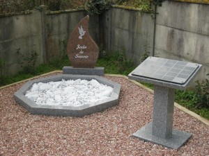 Jardin du souvenir pour columbarium - Dispersion des cendres