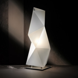 Lampe de Table Diamond Small SLAMP - Lampe de Table Diamond Small SLAMP a un design moderne qui se distingue par sa structure dynamique et contemporaine