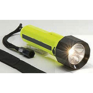 Lampe torche LED rechargeable - Conforme aux normes d’éclairage ANSI FL-1