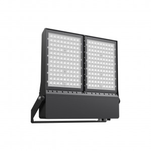 https://www.techni-contact.site/ressources/images/produits/merchandising/lampes-de-zone-a-led-51354613-1.jpg - Flux lumineux (±10%) : 27 000 à 90 000 lm
