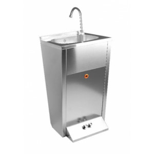 https://www.techni-contact.site/ressources/images/produits/merchandising/lave-mains-a-commande-au-pied-double-bouton-poussoir-33789446-1.jpg - Acier inoxydable AISI 304 - Finition: Satiné - Adossé au mur -