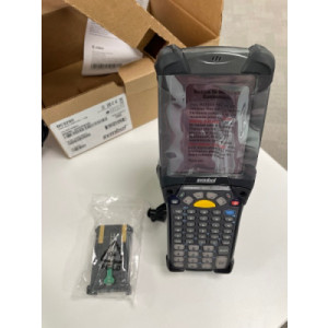 https://www.techni-contact.site/ressources/images/produits/merchandising/lecteur-code-barres-motorola-symbol-mc92n0-11377969-1.jpg - Matériel neuf, jamais déballé, jamais utilisé.