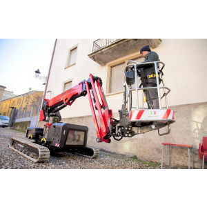 https://www.techni-contact.site/ressources/images/produits/merchandising/location-nacelle-sur-chenille-23299672-1.jpg - Hauteur maximale de l'élévage : 12 m