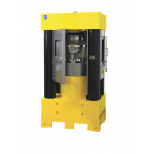 https://www.techni-contact.site/ressources/images/produits/merchandising/machine-d-essai-de-compression-a-4-colonnes-12715473-1.jpg - Capacité : 2000- 3000-5000 kN