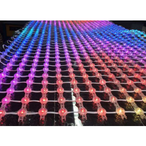 https://www.techni-contact.site/ressources/images/produits/merchandising/maille-flexible-led-72714526-1.jpg - Fabriquée avec des LED SMD 3535RGB de haute luminosité