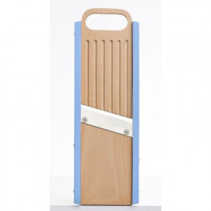 https://www.techni-contact.site/ressources/images/produits/merchandising/mandoline-professionnelle-en-bois-37563332-1.jpg - Largeur de coupe maximale : 75 mm