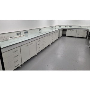 https://www.techni-contact.site/ressources/images/produits/merchandising/meuble-sous-paillasse-a-4-tiroirs-87153236-1.jpg - 4 tiroirs-Sur roulettes