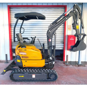 https://www.techni-contact.site/ressources/images/produits/merchandising/mini-pelle-1800-kg-31551222-1.jpg - Poids opérationnel : 1 700 kg