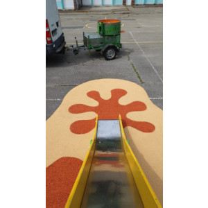 https://www.techni-contact.site/ressources/images/produits/merchandising/mise-en-ceuvre-de-sol-de-securite-pour-aire-de-jeux-21273977-1.jpg - Faites de vos aires de jeux de véritables œuvres d'art !