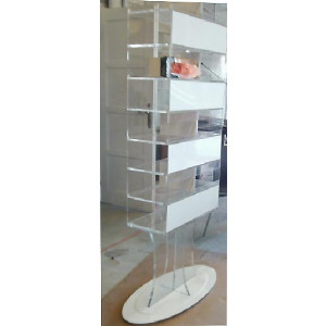 Mobilier en plexiglas - Reflète les formes et couleurs des objets