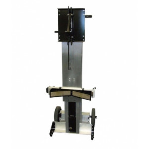 https://www.techni-contact.site/ressources/images/produits/merchandising/monte-escalier-a-fonctionnement-electrique-73193834-1.jpg - Capacité de levage nominale: 318 kg