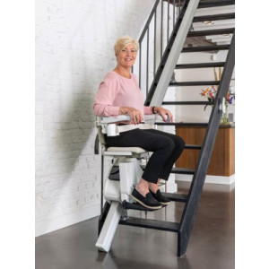 Monte escalier droit rail extra fin - Monte escalier ergonomique avec repose-pied automatique