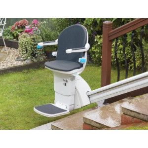 https://www.techni-contact.site/ressources/images/produits/merchandising/monte-escalier-pour-exterieur-67217425-1.jpg - Protection contre les éléments