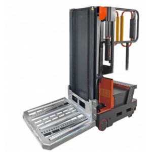 https://www.techni-contact.site/ressources/images/produits/merchandising/nacelle-elevatrice-automotrice-hauteur-6m-charge-220-kg-74811136-1.jpg - Charge : 220 kg