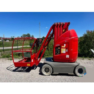 https://www.techni-contact.site/ressources/images/produits/merchandising/nacelles-a-mat-verticale-d-occasion-13798977-1.jpg - Hauteur de travail : 8,10 à 12 m