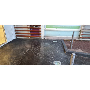 https://www.techni-contact.site/ressources/images/produits/merchandising/nettoyage-chewing-gum-15783777-1.jpg - Nettoyage des chewing-gums sur toute surface extérieure.