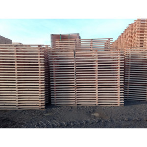 https://www.techni-contact.site/ressources/images/produits/merchandising/palette-chevron-3000-x-1000-x-96-34993311-1.jpg - Palette de manutention