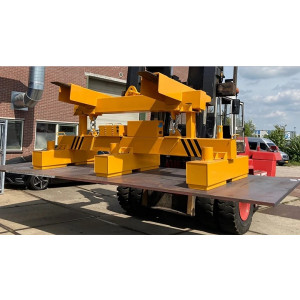 https://www.techni-contact.site/ressources/images/produits/merchandising/palonnier-magnetique-electro-permanent-pour-tole-charge-jusqu-a-25-t-96892445-1.jpg - Charge jusqu'à 25 t