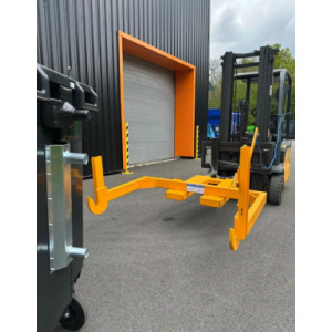 https://www.techni-contact.site/ressources/images/produits/merchandising/palonnier-retourneur-de-bac-poubelle-pour-chariot-elevateur-capacite-de-660-a-1100-l-19631456-1.jpg - Capacité de 660 à 1100 L