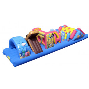 Parcours aquatique gonflable - Dimensions (m) : 2,40 x 10 x 2,6