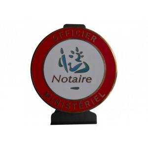 https://www.techni-contact.site/ressources/images/produits/merchandising/plaque-de-fonction-officielle-notaire-31815272-1.jpg - En métal doré et émaillé à froid