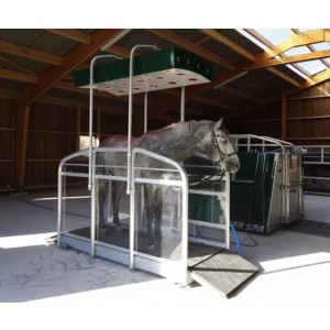 https://www.techni-contact.site/ressources/images/produits/merchandising/plaque-vibrante-pour-chevaux-77631732-1.jpg - Sensation de bien-être assurée pour le cheval