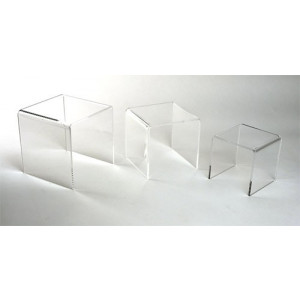 Plot gigogne - Matière : Plexiglas cristal - Hauteur : 14 ou 30 cm
