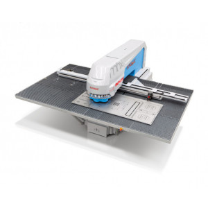 https://www.techni-contact.site/ressources/images/produits/merchandising/poinconneuse-a-cnc-77771117-1.jpg - Capacité de poinçonnage : 300 kN