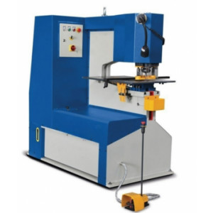 https://www.techni-contact.site/ressources/images/produits/merchandising/poinconneuse-hydraulique-28413241-1.jpg - Puissance moteur : 7,5 kW -.réf : 3818085
