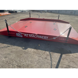 https://www.techni-contact.site/ressources/images/produits/merchandising/pont-de-chargement-en-acier-29915112-1.jpg - Pont de chargement en acier, pont de transbordement transportable avec fourches de chariot élévateur