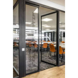 https://www.techni-contact.site/ressources/images/produits/merchandising/porte-vitree-pour-cloison-de-bureau-isolation-acoustique-37-db-61352646-1.jpg - Isolation acoustique : 37 dB
