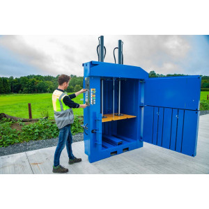 https://www.techni-contact.site/ressources/images/produits/merchandising/presse-a-cartons-et-plastiques-25665117-1.jpg - Presse à balles 40 à 650 kg