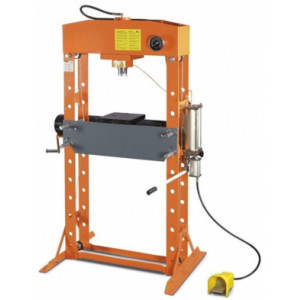 https://www.techni-contact.site/ressources/images/produits/merchandising/presse-hydraulique-pour-atelier-50-t-12674113-1.jpg - Pression d'air comprimé utile : 7.5 – 8.5 bar -.réf : 6300050