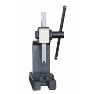 https://www.techni-contact.site/ressources/images/produits/merchandising/presse-manuelle-pour-mecanique-et-ateliers-de-reparation-33545664-1.jpg - Force effective à la force manuelle 40 kg : 7705 N -.réf : 3359013
