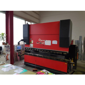 https://www.techni-contact.site/ressources/images/produits/merchandising/presse-plieuse-d-occasion-66342623-1.jpg - Puissance de pression : 130 tonnes
