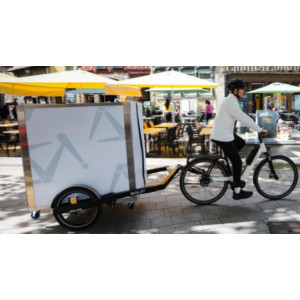 https://www.techni-contact.site/ressources/images/produits/merchandising/rack-a-bacs-73445134-1.jpg - Charge maximale : 160 kg
