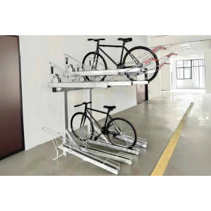 https://www.techni-contact.site/ressources/images/produits/merchandising/rack-a-velo-a-double-etage-en-acier-galvanise-8-a-10-places-83854745-1.jpg - Capacité : disponible en modules de 8 ou 10 vélos