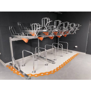 https://www.techni-contact.site/ressources/images/produits/merchandising/rack-a-velo-double-etage-avec-arceau-au-sol-4-a-16-places-75237276-1.jpg - Capacité : De 4 à 16 vélos selon le modèle